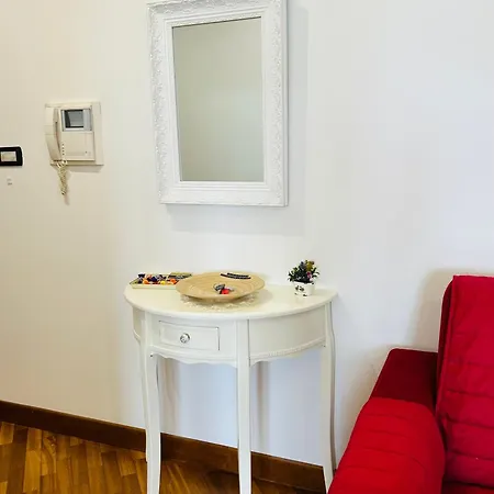 Gasthuis The House Aeroporto 4*