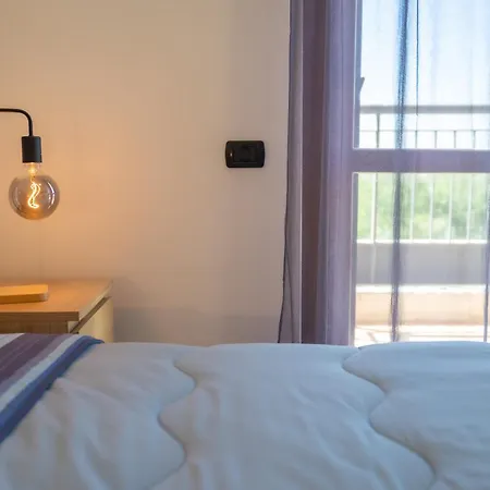 The House Aeroporto 4*